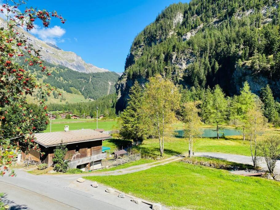 Cozy Apartment In Vintage House In Kandersteg Bagian luar foto