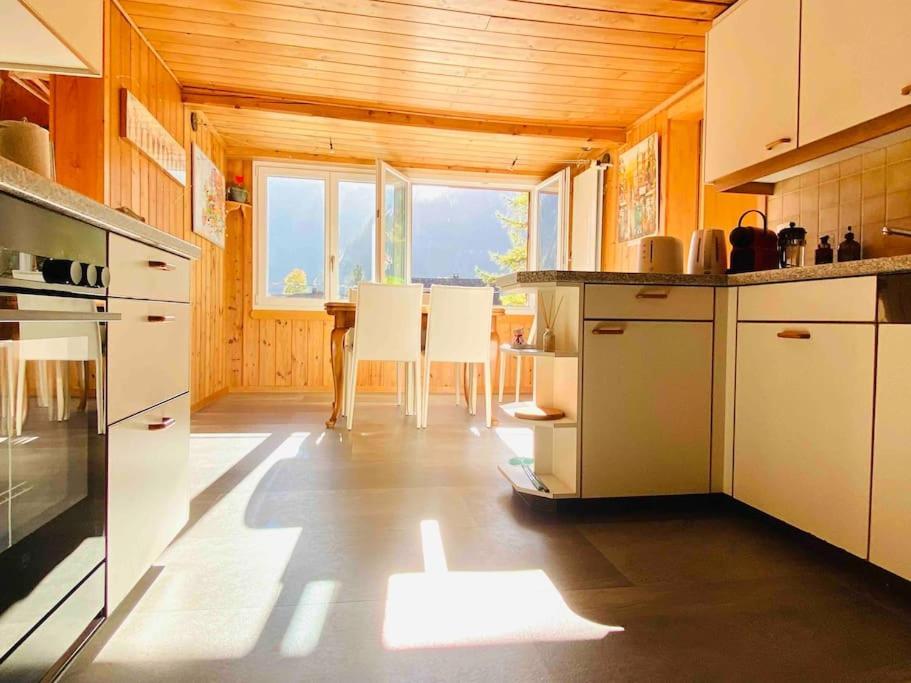 Cozy Apartment In Vintage House In Kandersteg Bagian luar foto